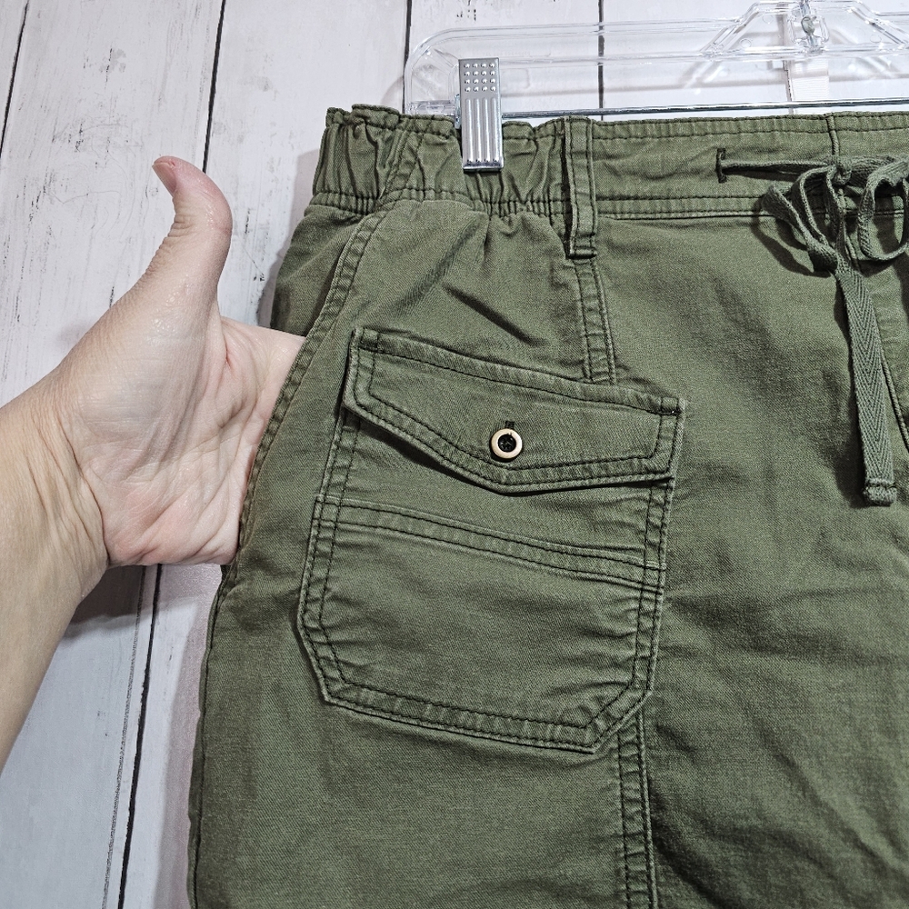 Anthropologie Pilcro Pants Women's Green Cargo Utility Relaxed Ankle Size Medium - Picture 3 of 9